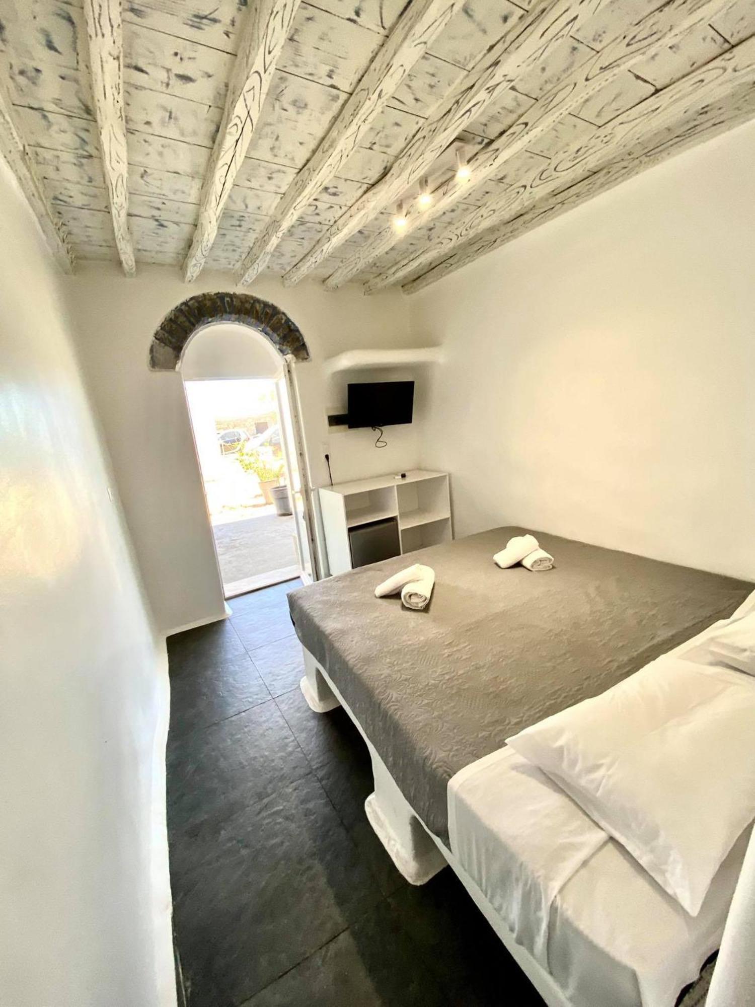 Mykonos Vibes Airport Studios And Apartments Mykonos Town Экстерьер фото
