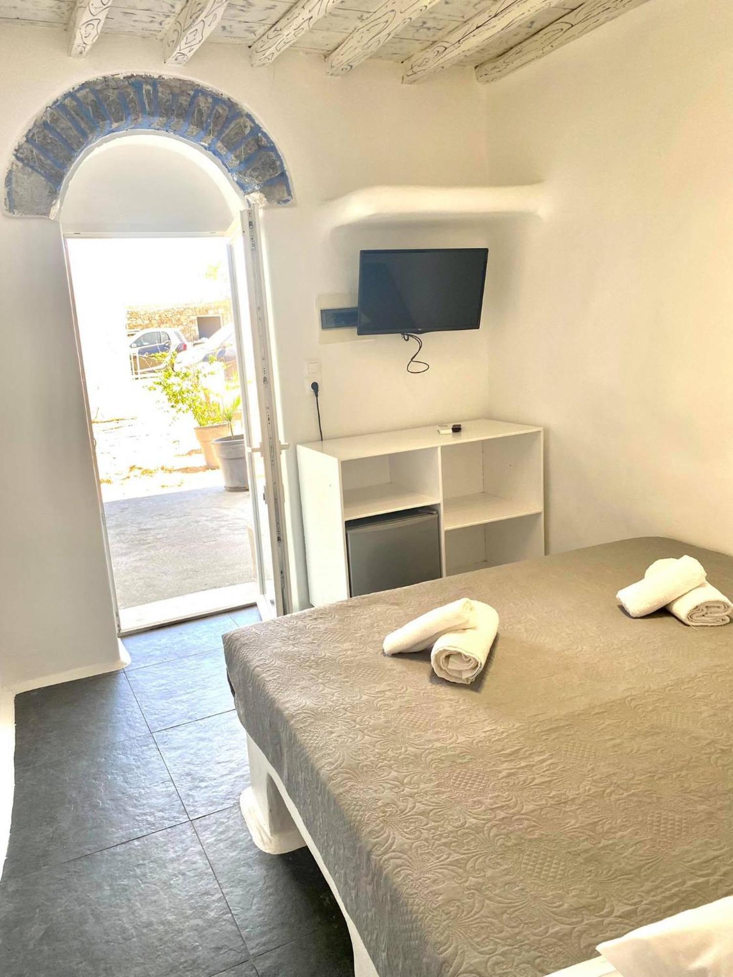 Mykonos Vibes Airport Studios And Apartments Mykonos Town Экстерьер фото